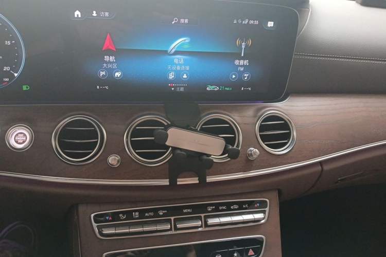 Used Mercedes-Benz E-Class 2023 Updated E 300 L Luxury Edition Audio And AC Panel
