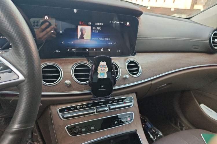 Used Mercedes-Benz E-Class 2023 E 300 L Luxury Model Audio And AC Panel