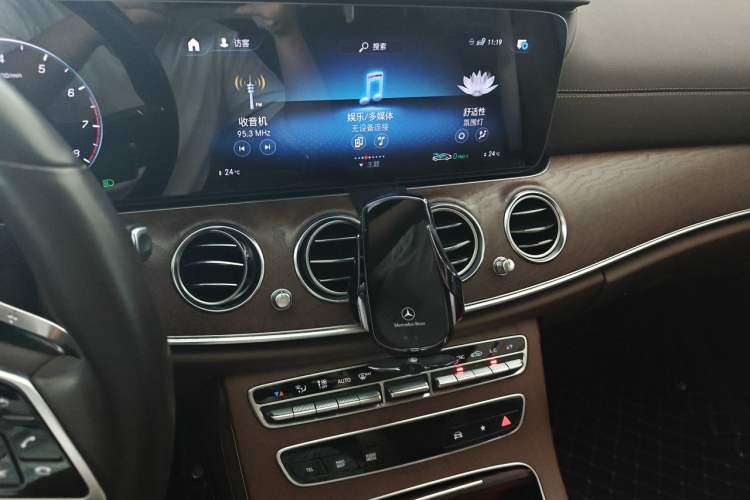 Used Mercedes-Benz E-Class 2023 E 300 L Luxury Model Audio And AC Panel