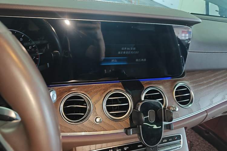 Used Mercedes-Benz E-Class 2023 E 260 L Audio And AC Panel