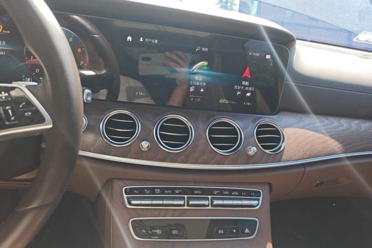Used Mercedes-Benz E-Class 2023 Facelift E 260 L Audio And AC Panel