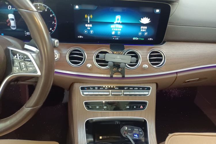 Used Mercedes-Benz E-Class 2023 Facelift E 260 L Audio And AC Panel