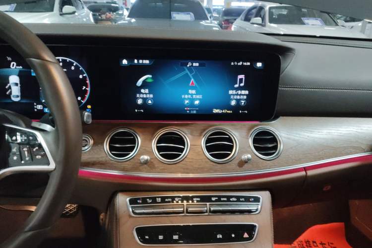 Used Mercedes-Benz E-Class 2023 E 300 L Luxury Model Audio And AC Panel