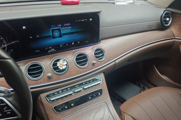 Used Mercedes-Benz E-Class 2023 Updated E 300 L Luxury Edition Audio And AC Panel