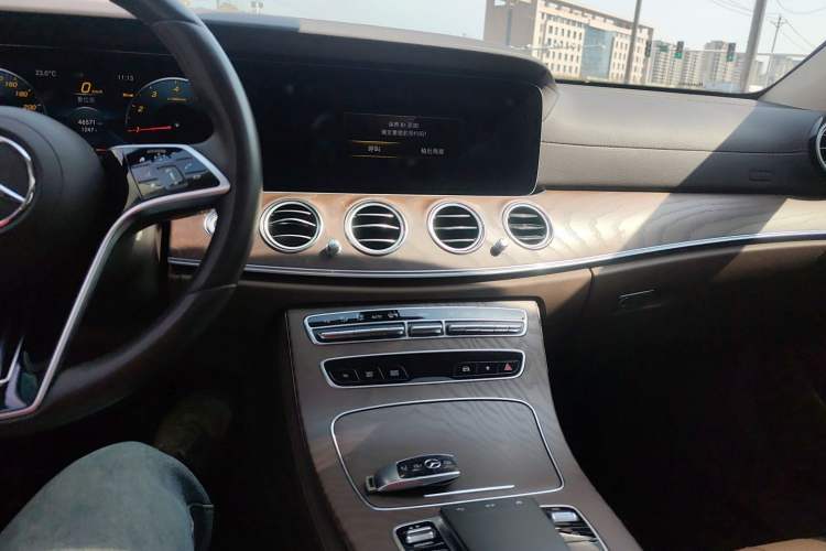 Used Mercedes-Benz E-Class 2023 E 300 L Stylish Model Audio And AC Panel