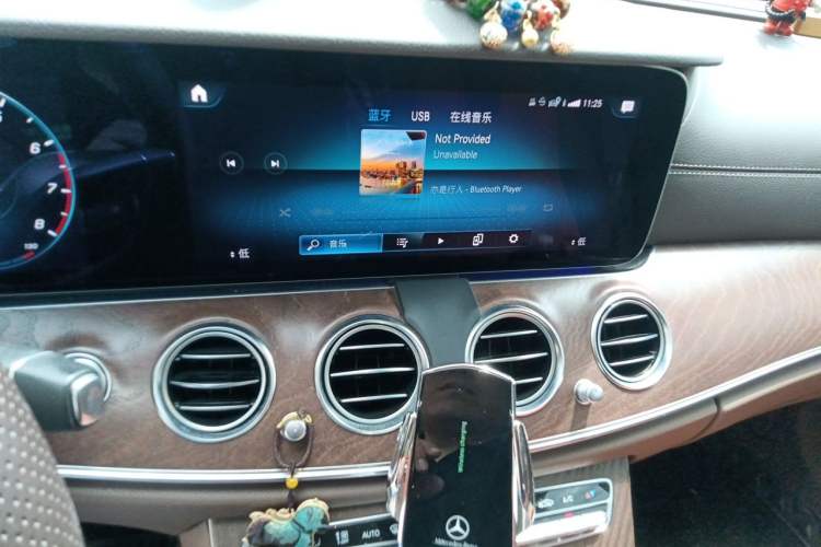 Used Mercedes-Benz E-Class 2023 E 300 L Luxury Model Audio And AC Panel