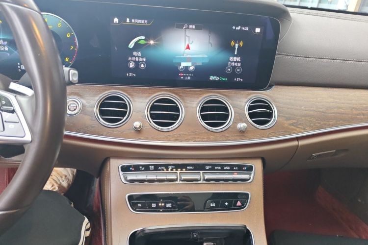 Used Mercedes-Benz E-Class 2023 E 260 L Audio And AC Panel