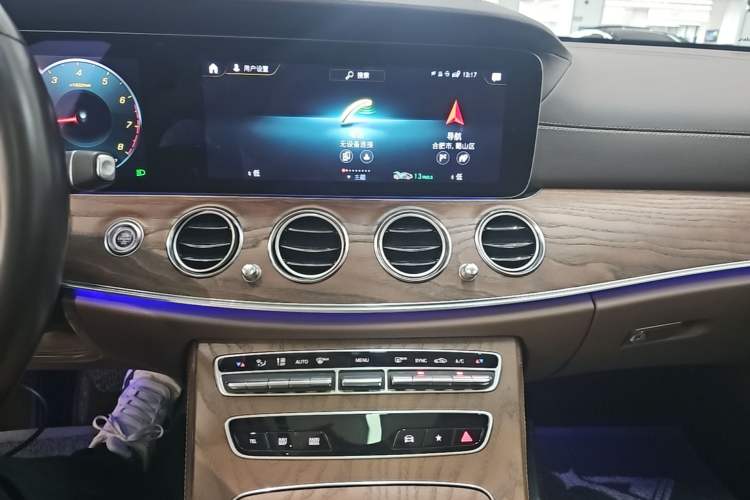 Used Mercedes-Benz E-Class 2023 Updated E 300 L Luxury Edition Audio And AC Panel
