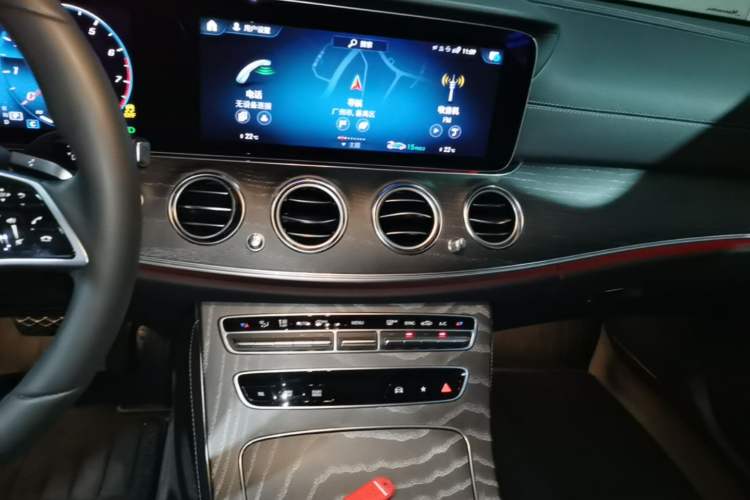 Used Mercedes-Benz E-Class 2023 Updated E 300 L Luxury Edition Audio And AC Panel