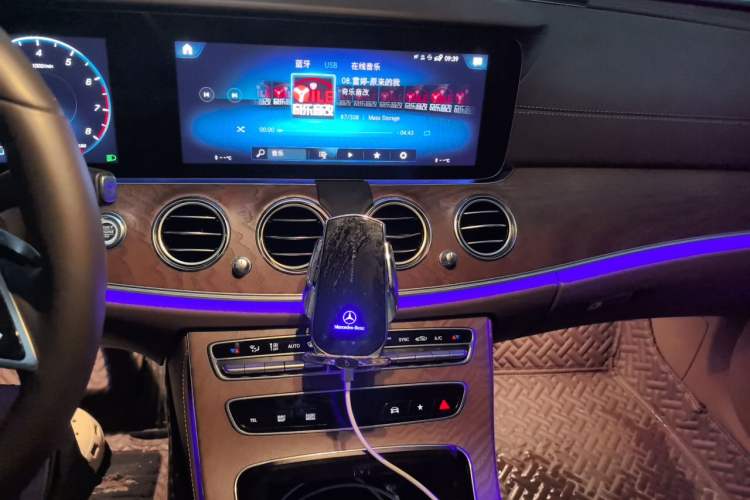 Used Mercedes-Benz E-Class 2023 E 300 L Luxury Model Audio And AC Panel