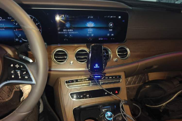 Used Mercedes-Benz E-Class 2023 Updated E 300 L Fashion Edition Audio And AC Panel