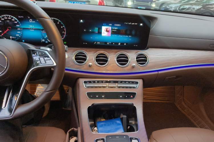 Used Mercedes-Benz E-Class 2023 E 300 L Stylish Model Audio And AC Panel