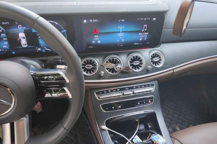 Used Mercedes-Benz E-Class 2023 Restyled E 300 L Sporty and Stylish Edition Audio And AC Panel