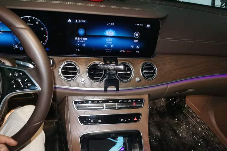 Used Mercedes-Benz E-Class 2023 E 300 L Stylish Model Audio And AC Panel