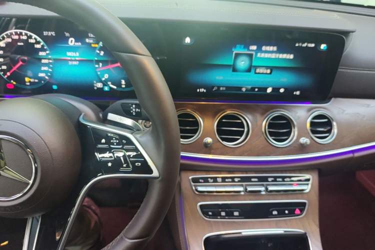 Used Mercedes-Benz E-Class 2023 Updated E 300 L Fashion Edition Audio And AC Panel