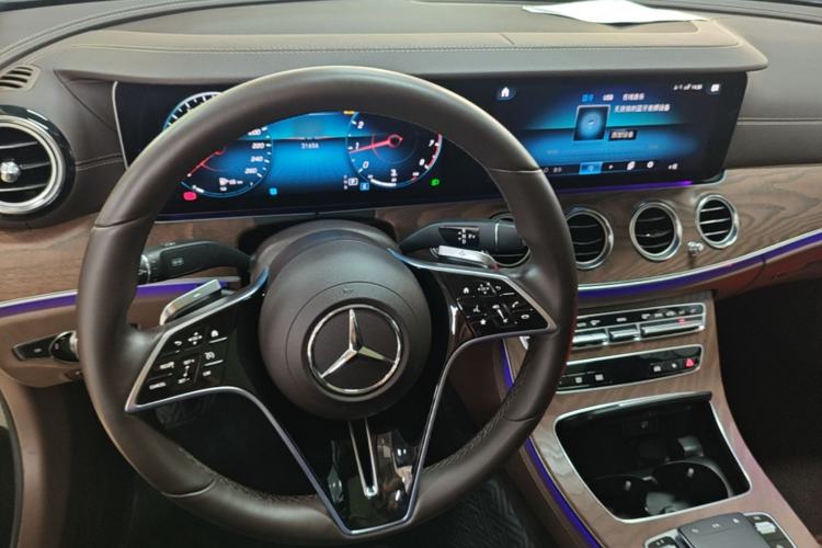 Used Mercedes-Benz E-Class 2023 Updated E 300 L Luxury Edition Center Console