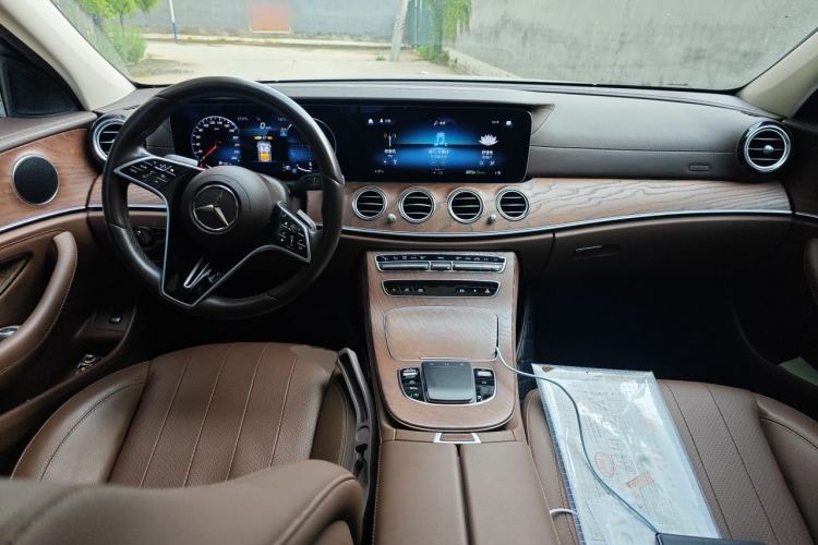 Used Mercedes-Benz E-Class 2023 E 300 L Stylish Model Center Console