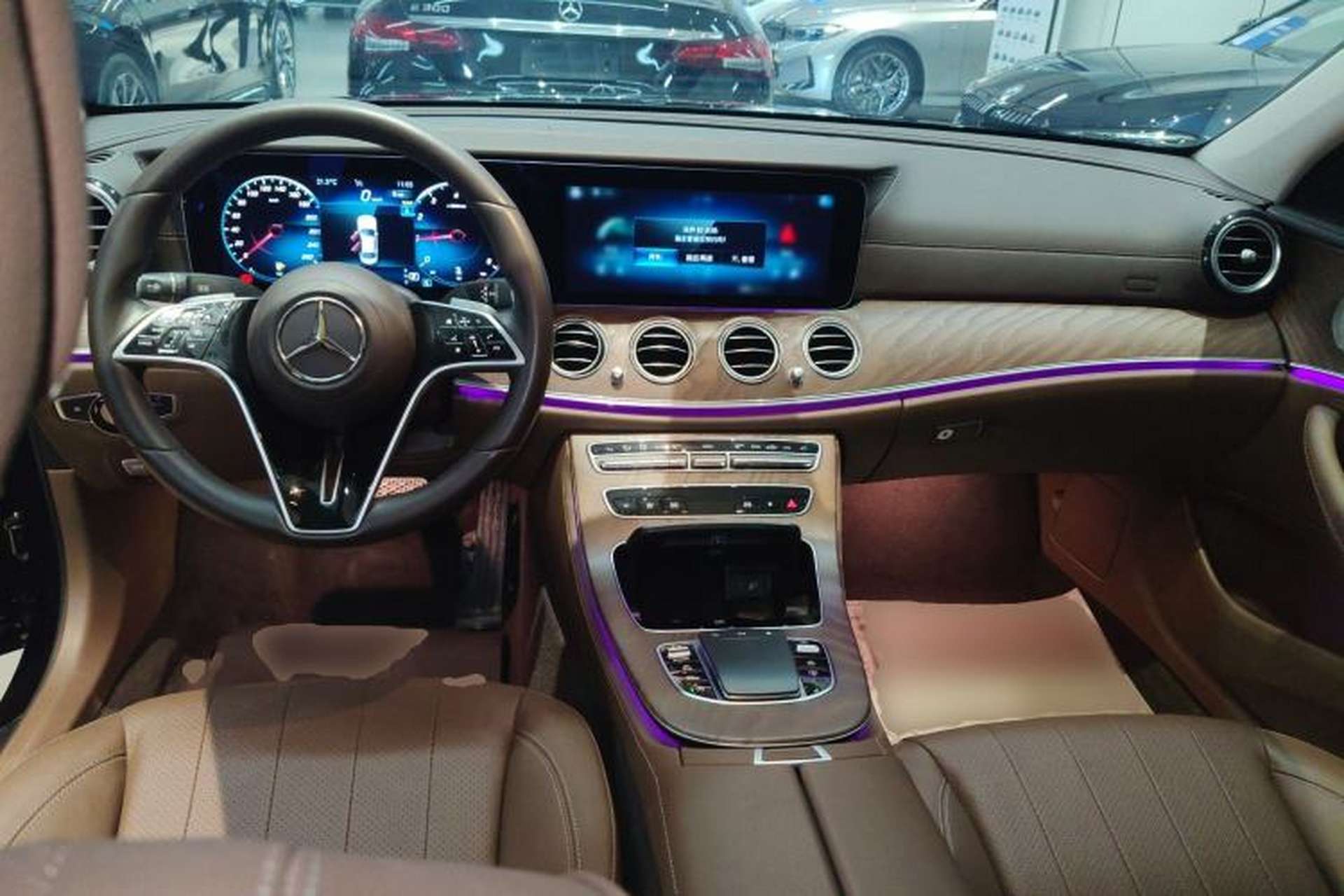 Used Mercedes-Benz E-Class 2023 Updated E 300 L Luxury Edition Center Console