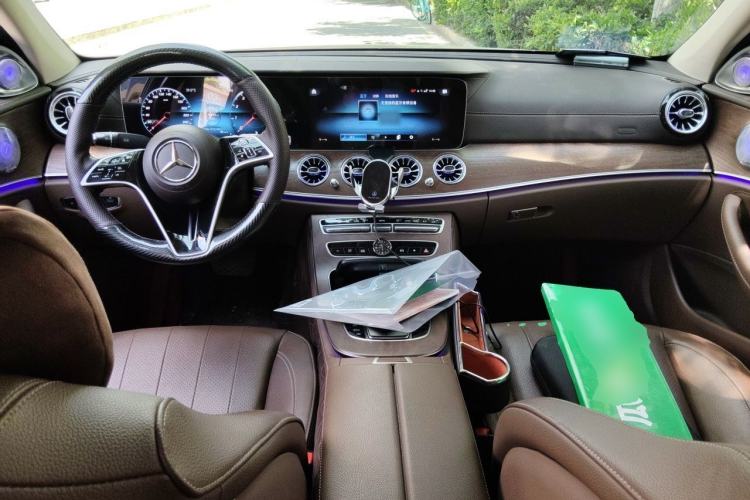 Used Mercedes-Benz E-Class 2023 E 300 L Stylish Model Center Console