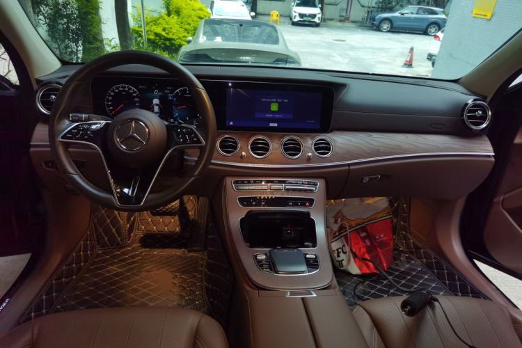 Used Mercedes-Benz E-Class 2023 Restyled E 300 L Sporty and Stylish Edition Center Console