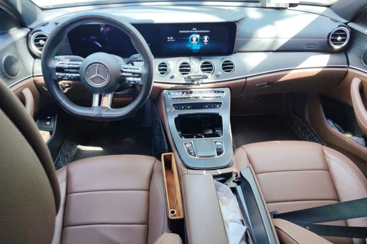 Used Mercedes-Benz E-Class 2023 Restyled E 300 L Sporty and Stylish Edition Center Console