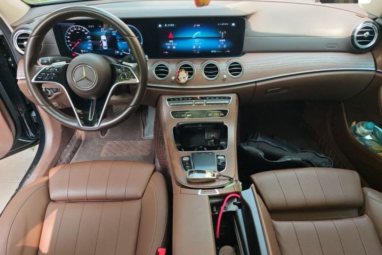Used Mercedes-Benz E-Class 2023 Facelift E 260 L Center Console