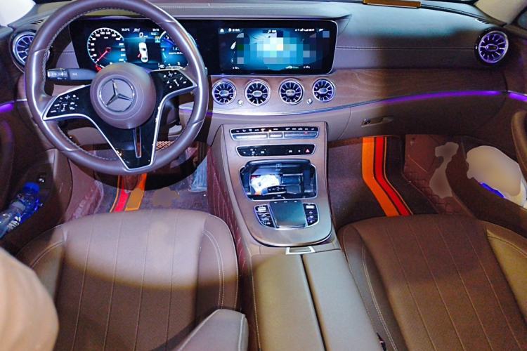 Used Mercedes-Benz E-Class 2023 Updated E 300 L Luxury Edition Center Console