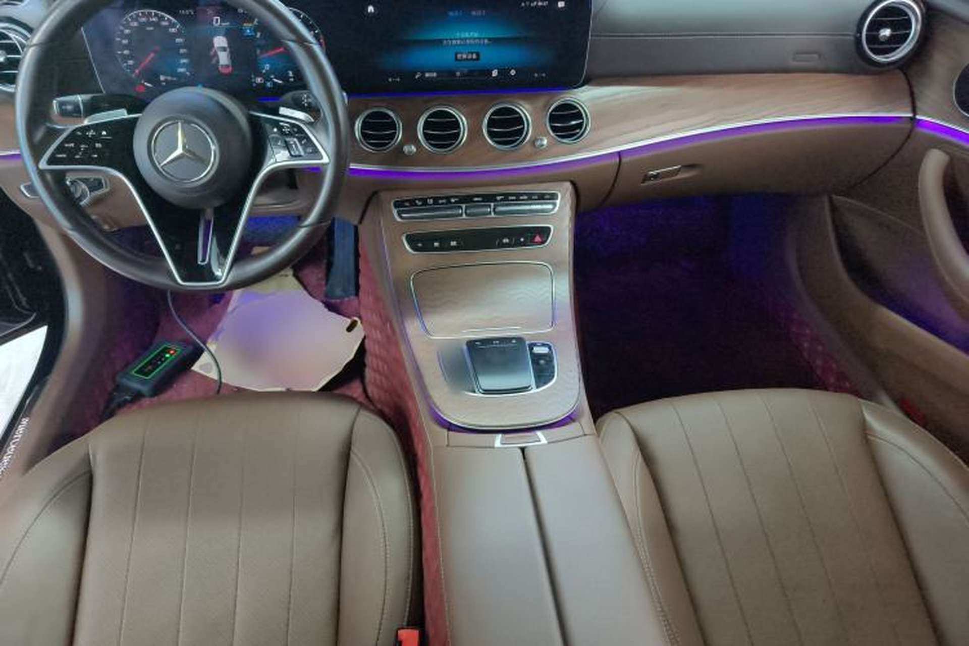 Used Mercedes-Benz E-Class 2023 Updated E 300 L Fashion Edition Center Console