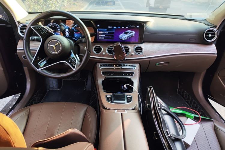 Used Mercedes-Benz E-Class 2023 Updated E 300 L Luxury Edition Center Console