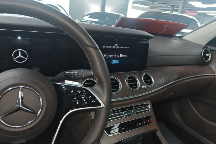 Used Mercedes-Benz E-Class 2023 E 300 L Luxury Model Center Console