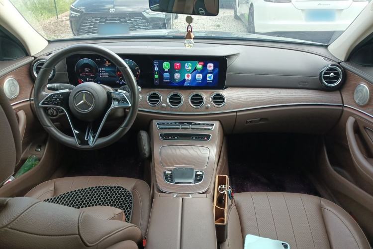 Used Mercedes-Benz E-Class 2023 E 300 L Luxury Model Center Console
