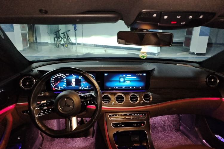 Used Mercedes-Benz E-Class 2023 Restyled E 300 L Sporty and Stylish Edition Center Console