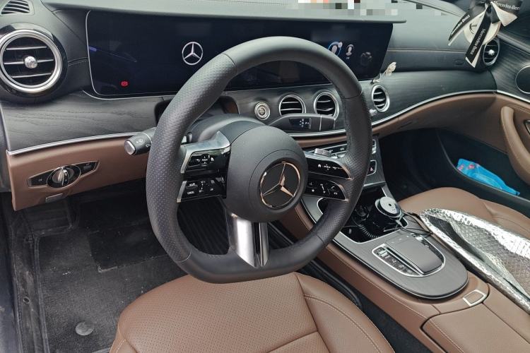 Used Mercedes-Benz E-Class 2023 Restyled E 300 L Sporty and Stylish Edition Center Console