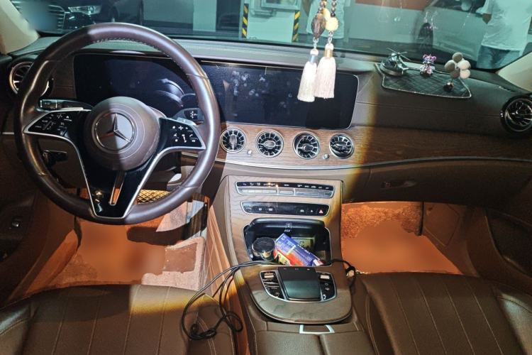 Used Mercedes-Benz E-Class 2023 E 300 L Luxury Model Center Console