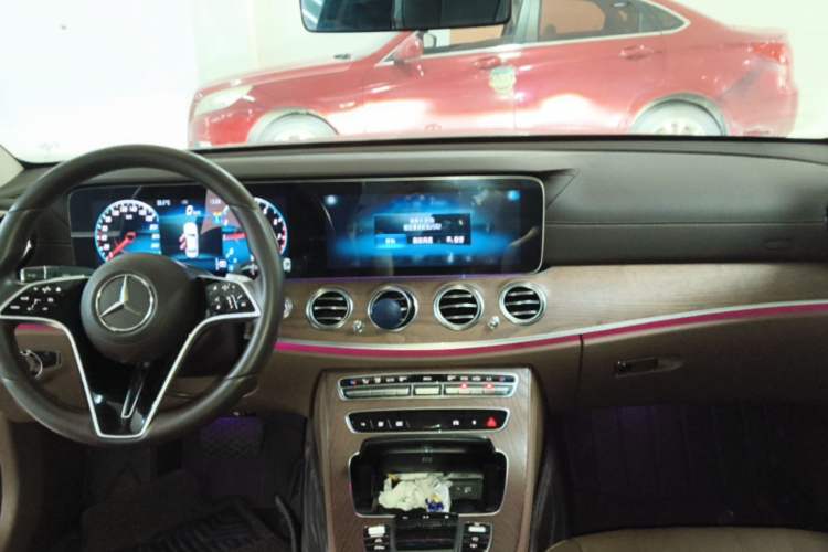 Used Mercedes-Benz E-Class 2023 Updated E 300 L Luxury Edition Center Console