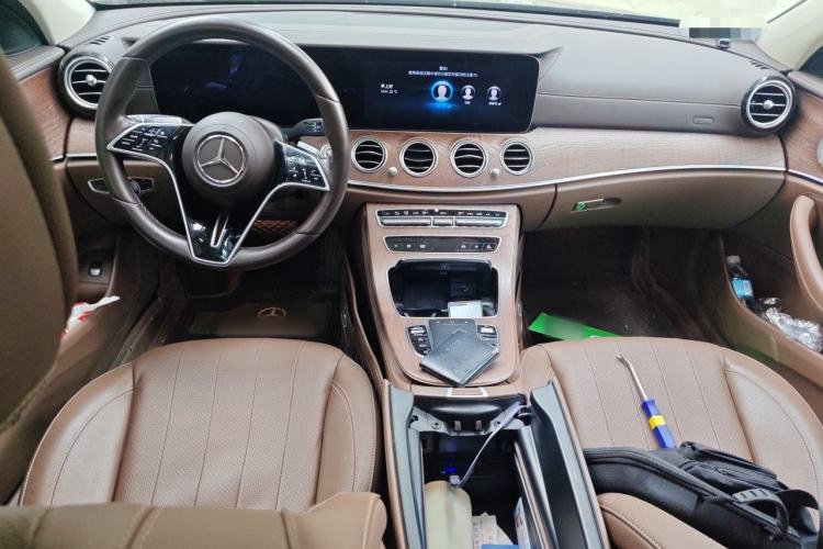 Used Mercedes-Benz E-Class 2023 E 300 L Luxury Model Center Console
