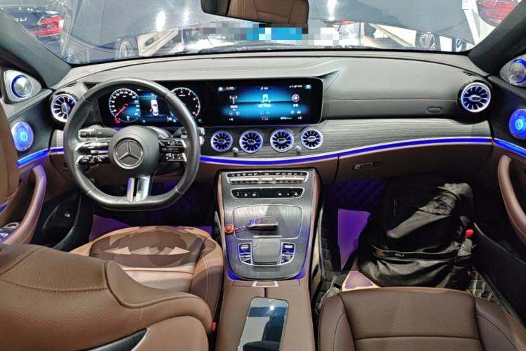 Used Mercedes-Benz E-Class 2023 Restyled E 300 L Sporty and Stylish Edition Center Console