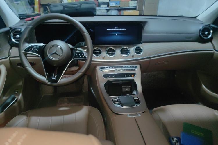 Used Mercedes-Benz E-Class 2023 E 300 L Stylish Model Center Console