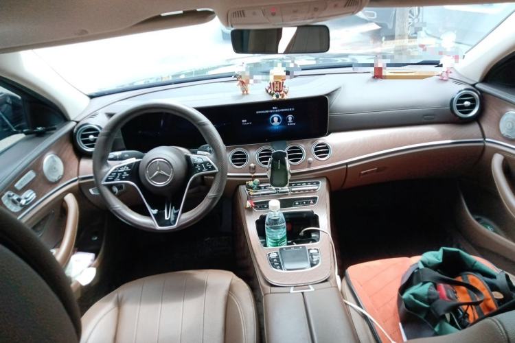 Used Mercedes-Benz E-Class 2023 E 300 L Luxury Model Center Console