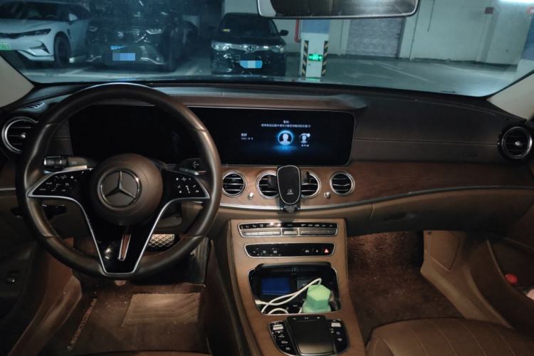 Used Mercedes-Benz E-Class 2023 E 300 L Luxury Model Center Console