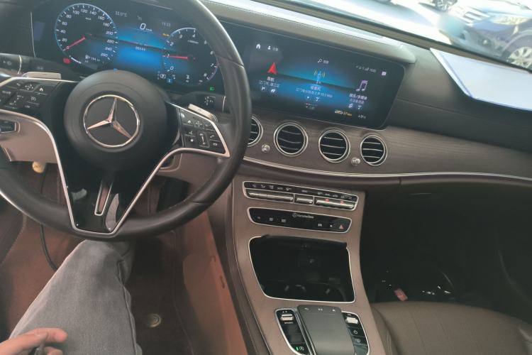 Used Mercedes-Benz E-Class 2023 Updated E 300 L Luxury Edition Center Console