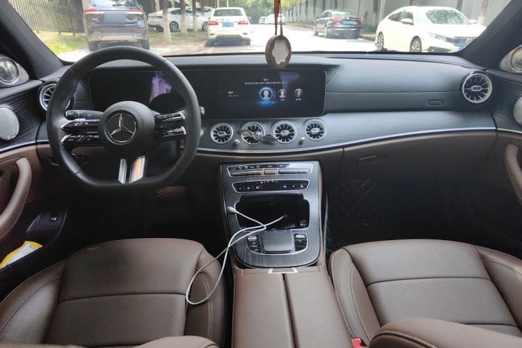 Used Mercedes-Benz E-Class 2023 Restyled E 300 L Sporty and Stylish Edition Center Console