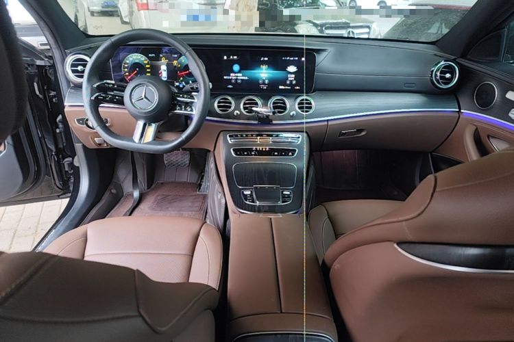Used Mercedes-Benz E-Class 2023 Restyled E 300 L Sporty and Stylish Edition Center Console