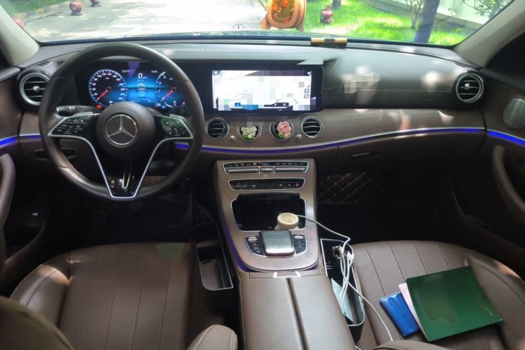 Used Mercedes-Benz E-Class 2023 Updated E 300 L Luxury Edition Center Console