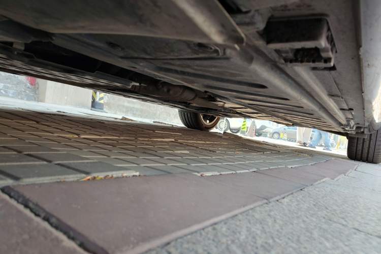 Used Mercedes-Benz E-Class 2023 Updated E 300 L Fashion Edition Chassis Front Left