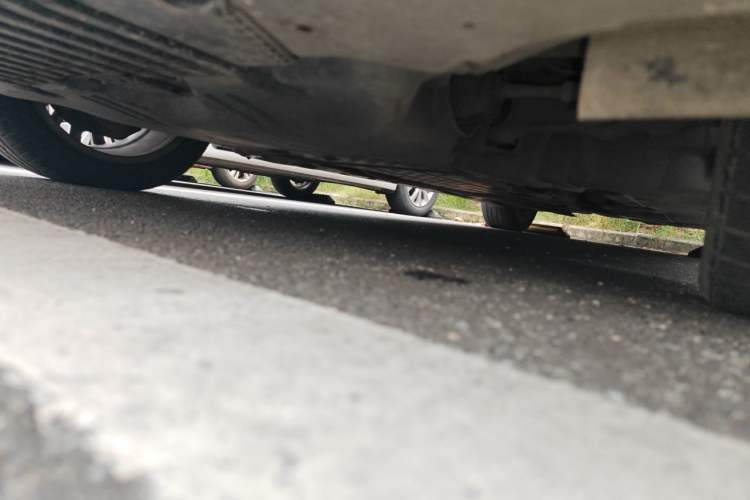 Used Mercedes-Benz E-Class 2023 Updated E 300 L Luxury Edition Chassis Front Left