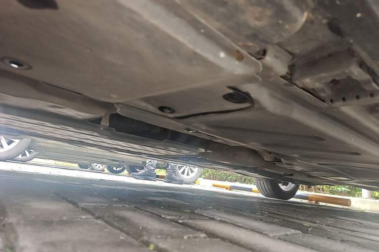 Used Mercedes-Benz E-Class 2023 E 300 L Sporty and Stylish Model Chassis Front Left