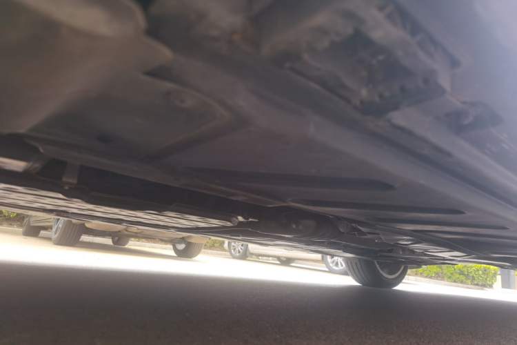 Used Mercedes-Benz E-Class 2023 Restyled E 300 L Sporty and Stylish Edition Chassis Front Left