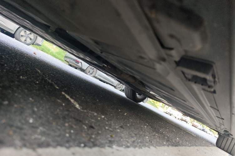 Used Mercedes-Benz E-Class 2023 E 300 L Sport Luxury Edition Chassis Front Left