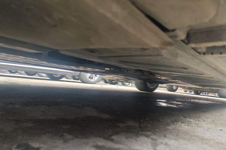 Used Mercedes-Benz E-Class 2023 Updated E 300 L Luxury Edition Chassis Front Left